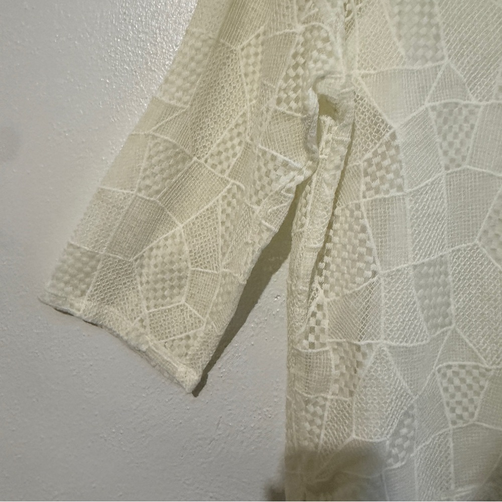 Rafaella Ivory Top. Delicate patchwork pattern. Three quarter sleeves. XL. NWT. - Picture 4 of 10